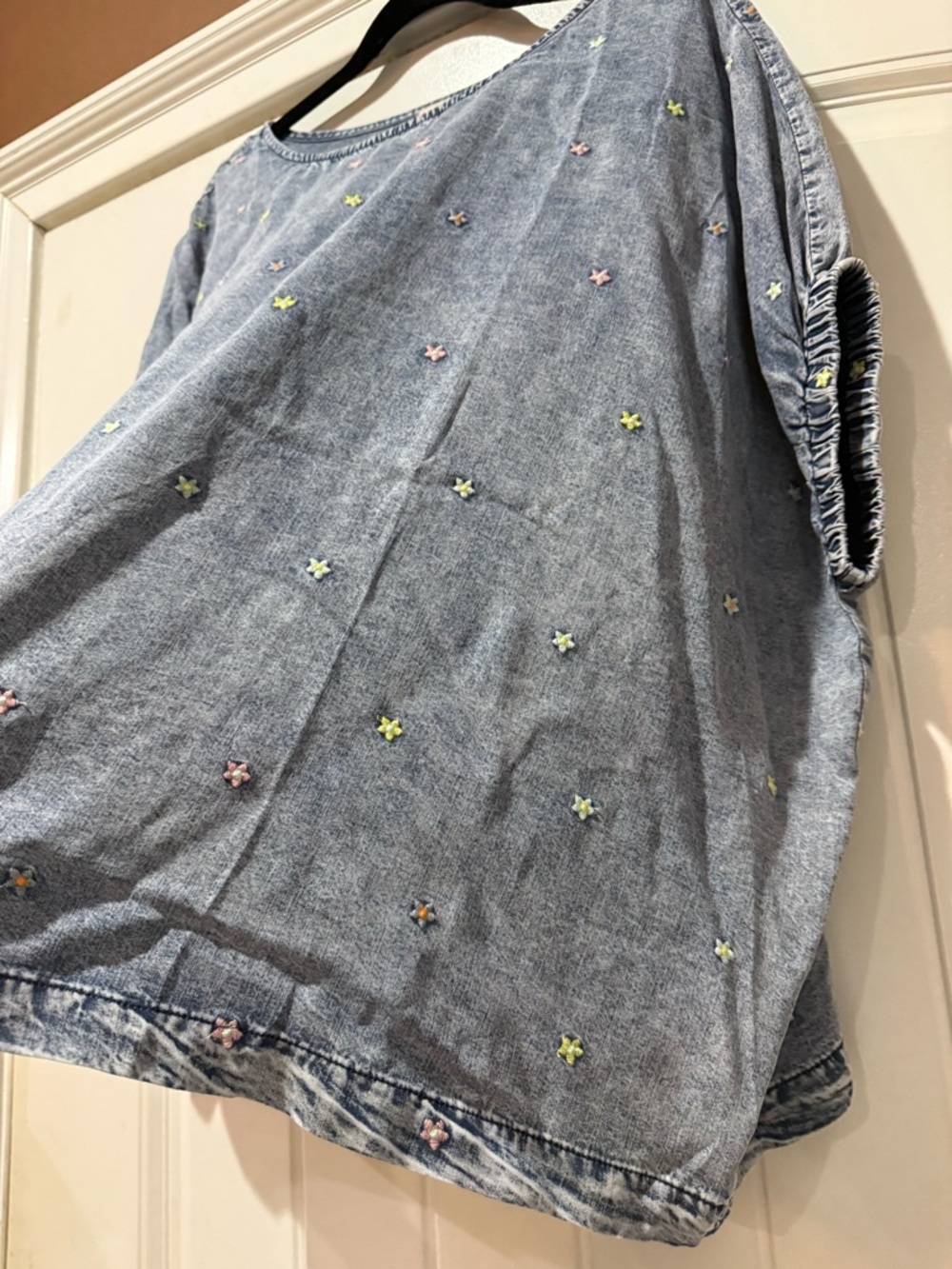 Blue Star Relaxed Tunic Top - Picture 8 of 10